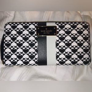 Kate Spade accordion wallet